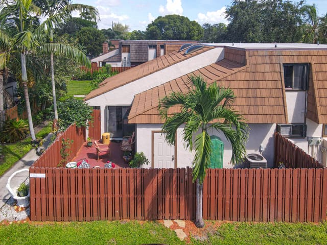 4155 PALM BAY Circle C, West Palm Beach, FL 33406