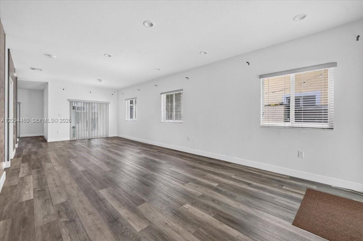 363 NE 35th Terrace, Homestead, FL 33033 photo 6