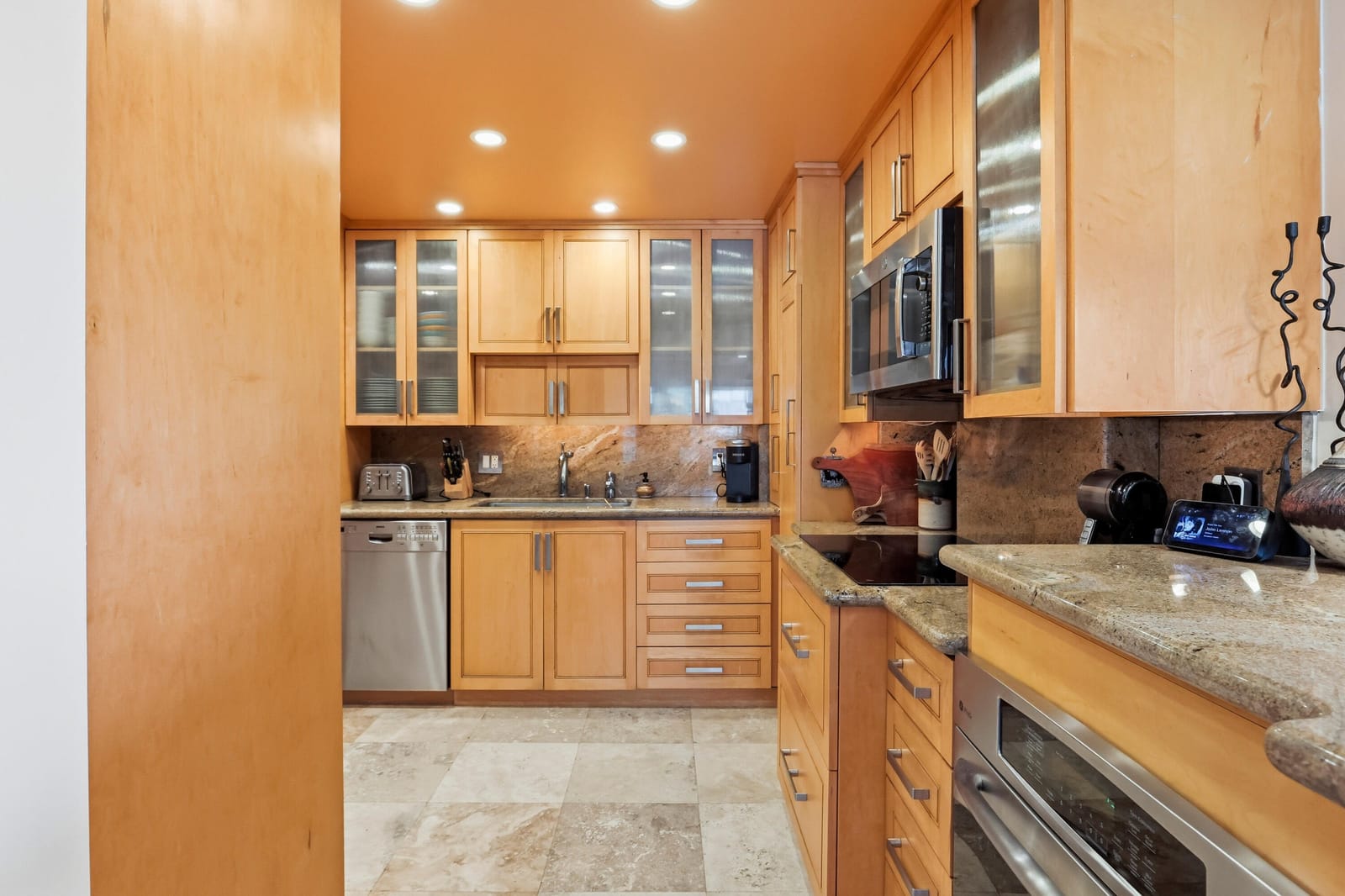 875 E CAMINO REAL 4D — photo 8