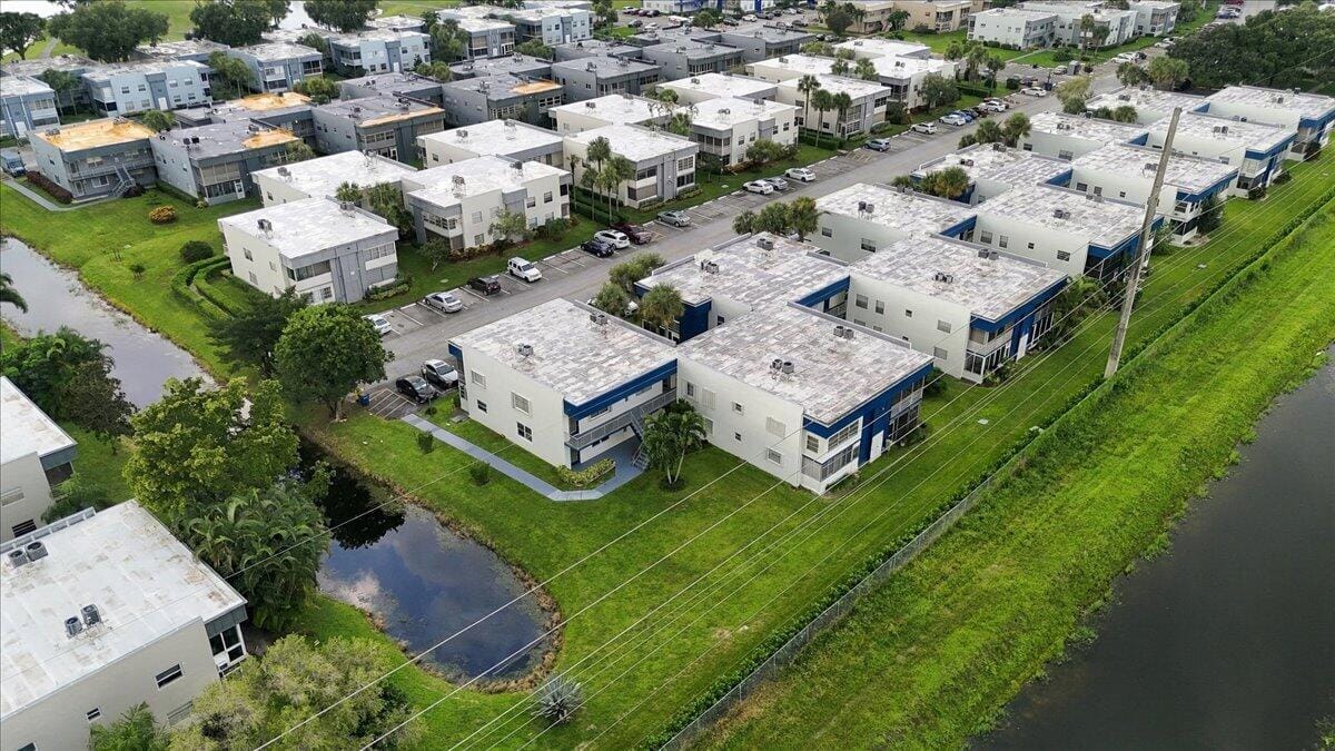527 Normandy K, Delray Beach, FL 33484 photo 26