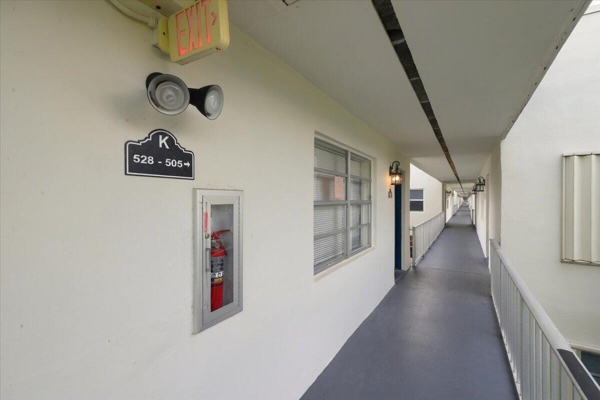 527 Normandy K — photo 4