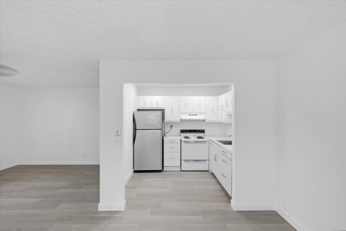 527 Normandy K — photo 6