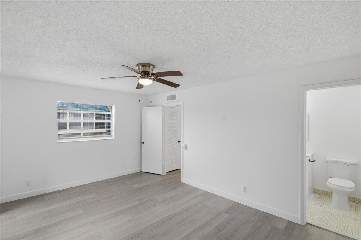 527 Normandy K — photo 10