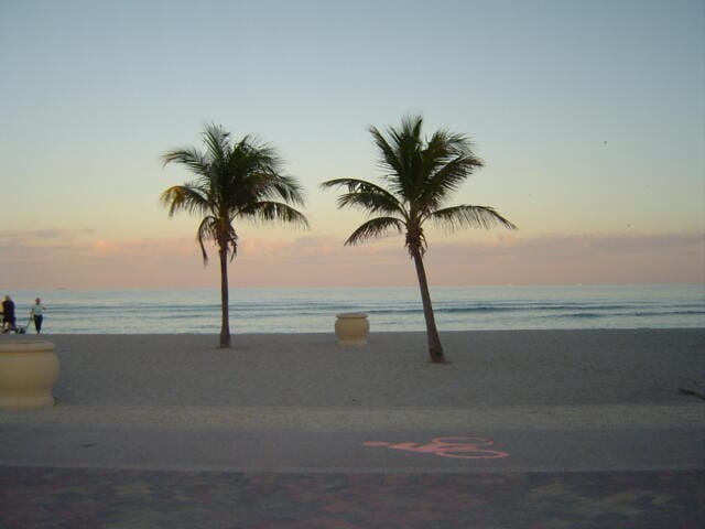 511 S Surf Road — photo 4