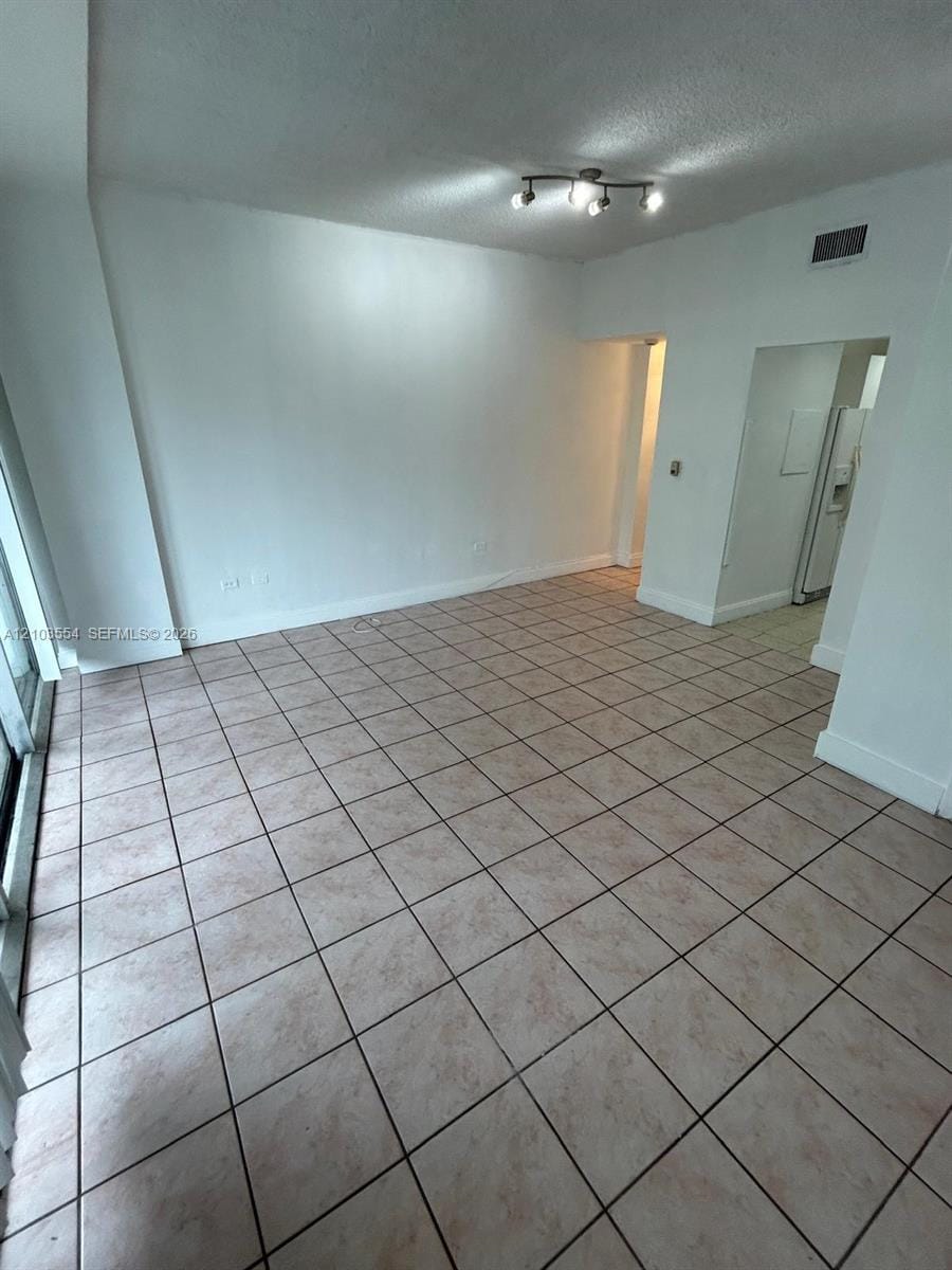 7545 E Treasure Drive 1A, North Bay Village, FL 33141 photo 2
