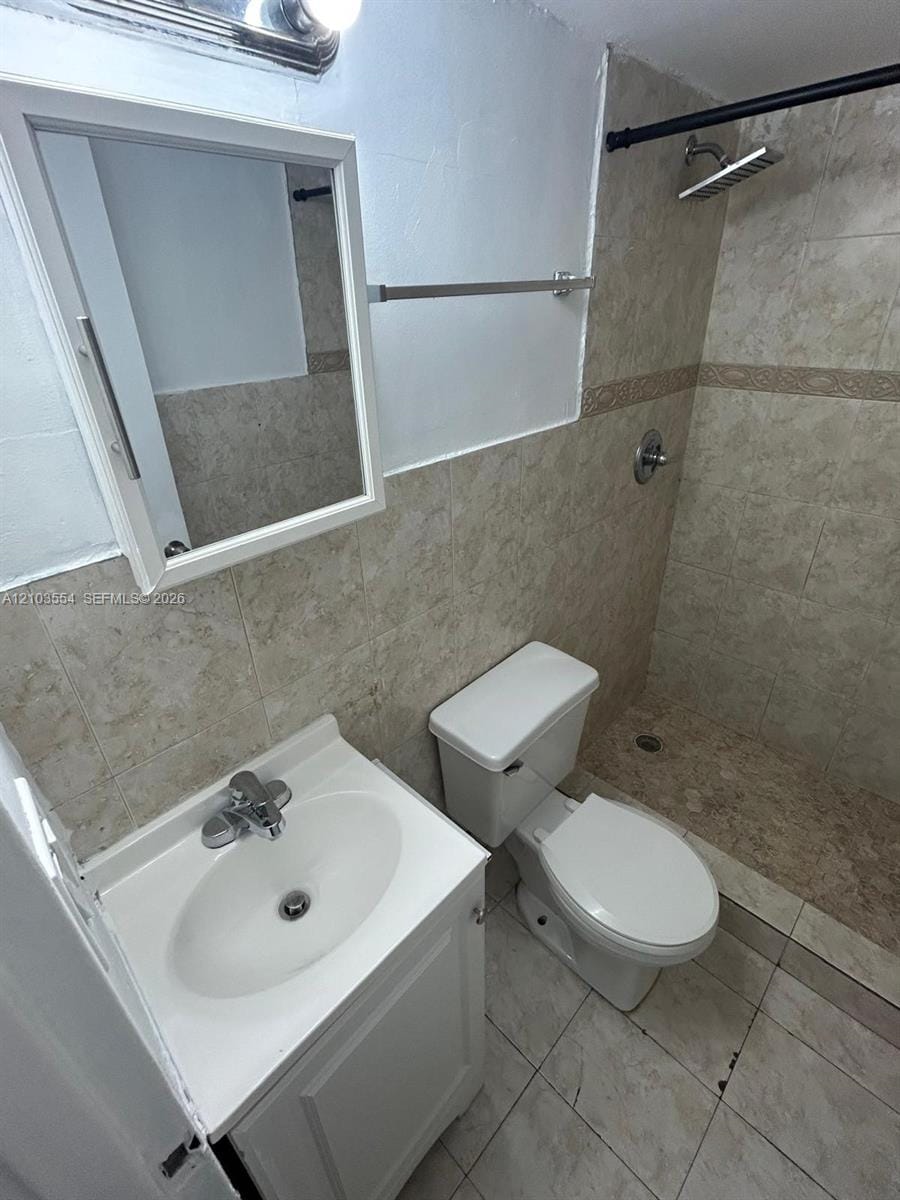 7545 E Treasure Drive 1A, North Bay Village, FL 33141 photo 8