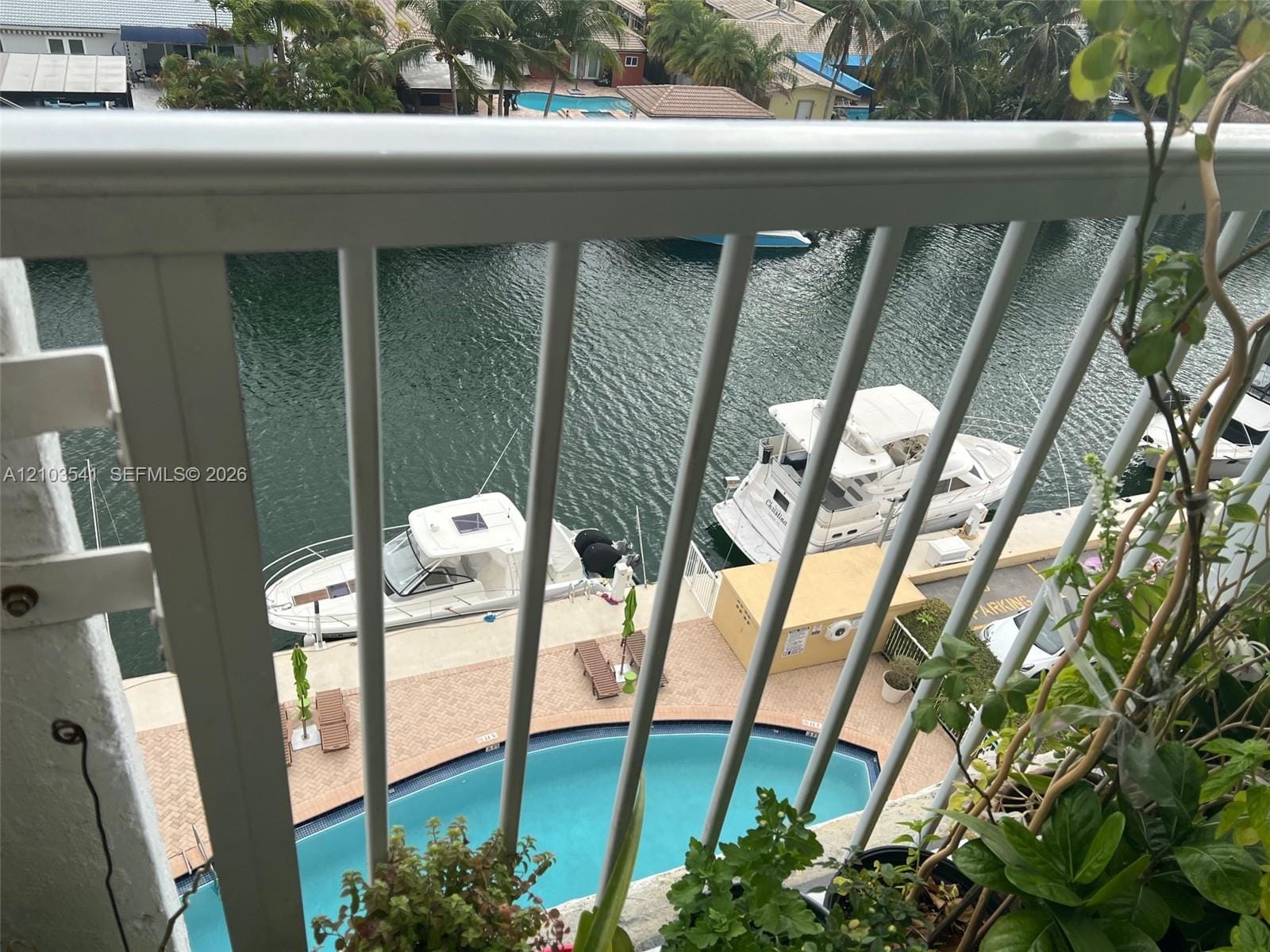 2000 NE 135th Street 707, North Miami, FL 33181