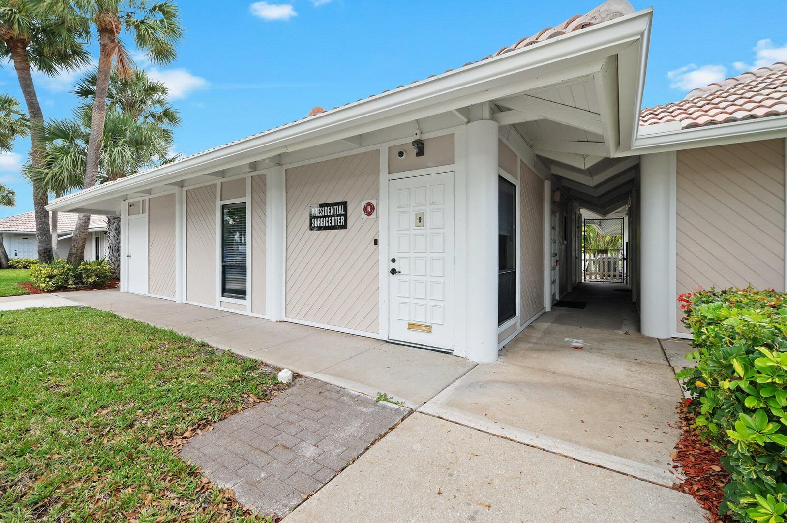 1501 PRESIDENTIAL Way 9, West Palm Beach, FL photo 2