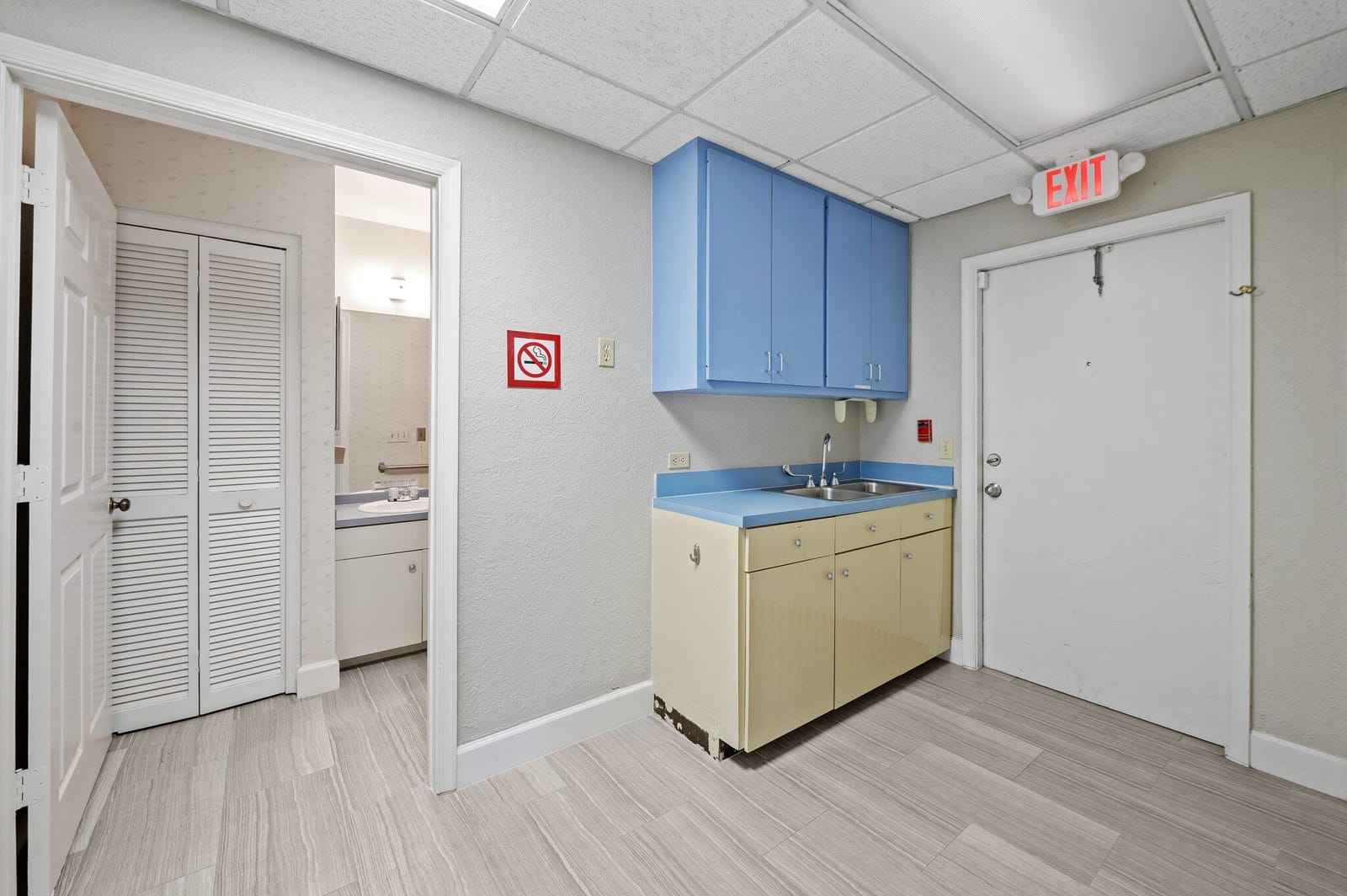 1501 PRESIDENTIAL Way 9, West Palm Beach, FL photo 6