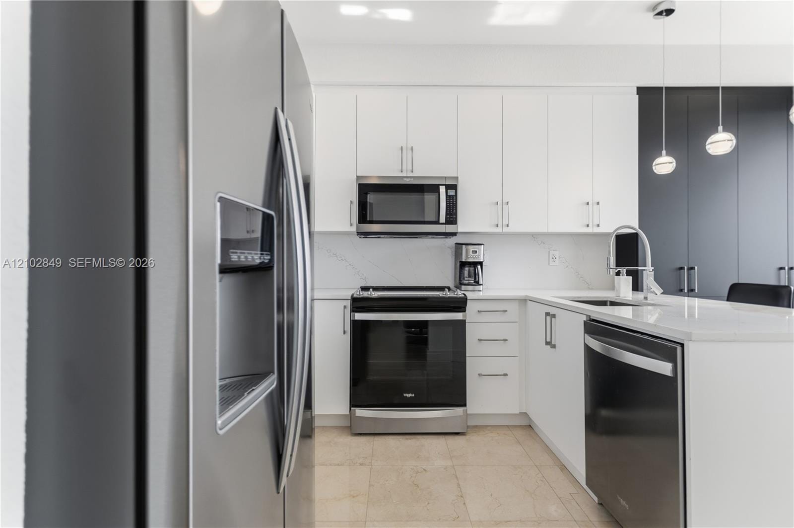 3600 Mystic Pointe Drive PH-16 — photo 2