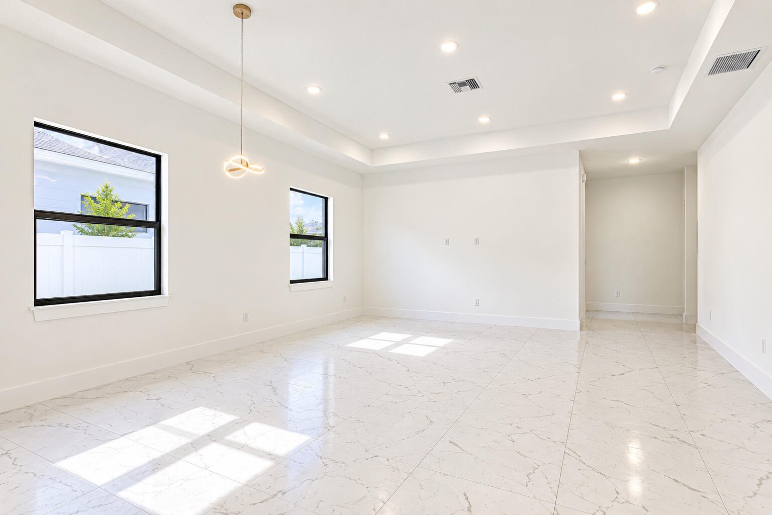 2367 E FAITH Avenue — photo 7
