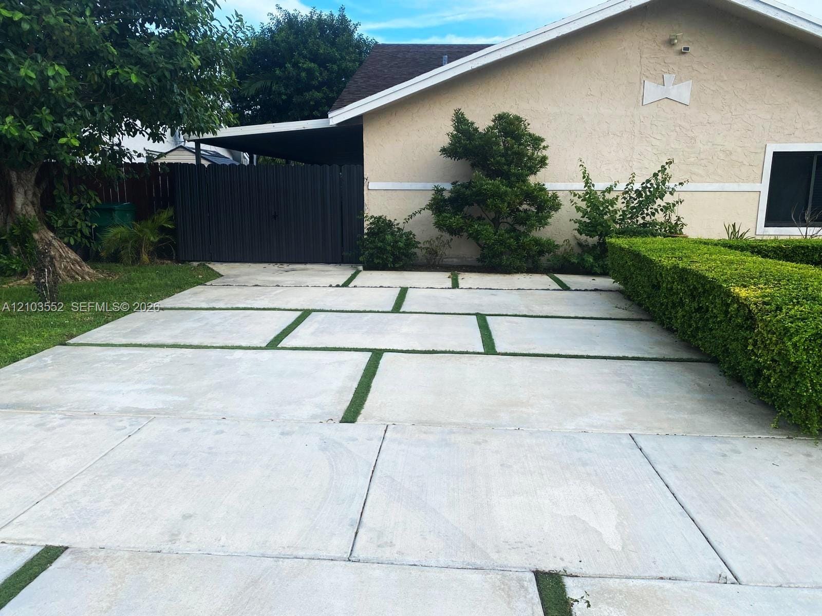 9311 SW 100th Ave Road