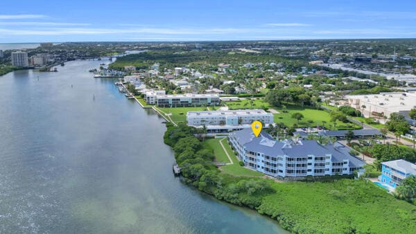 200 Waterway Road 307, Tequesta, FL 33469
