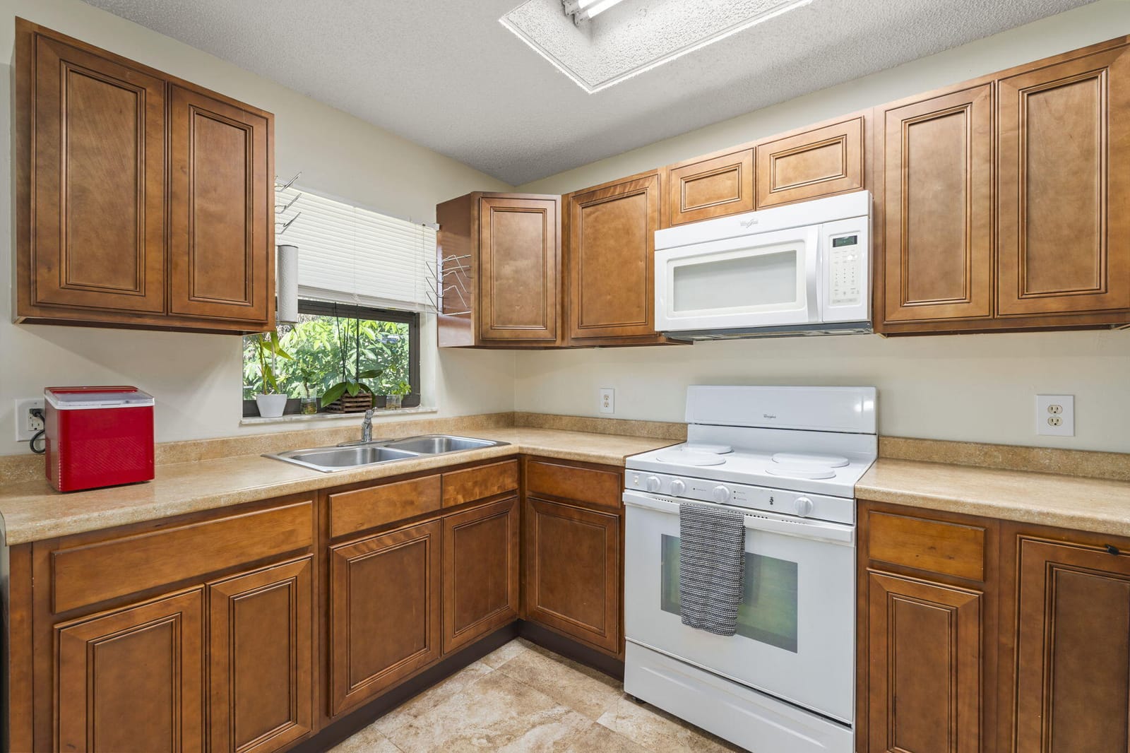 7804 SAN CARLOS Drive, Fort Pierce, FL 34951 photo 9