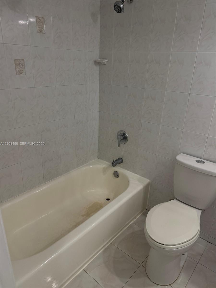 5055 NW 7th Street 604 — photo 8