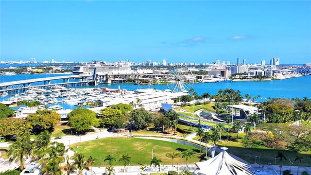 253 NE 2nd Street 1809, Miami, FL 33132