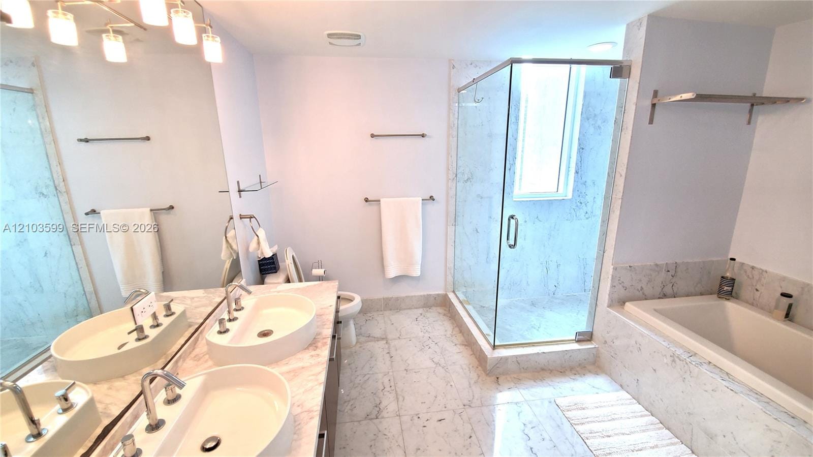 253 NE 2nd Street 1809, Miami, FL 33132 photo 15