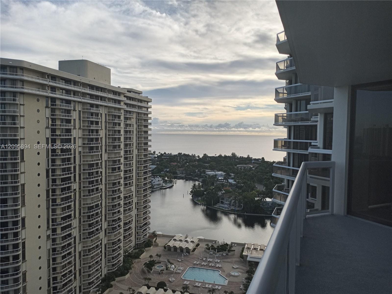 20185 E Country Club Drive 2406, Aventura, FL 33180 photo 21