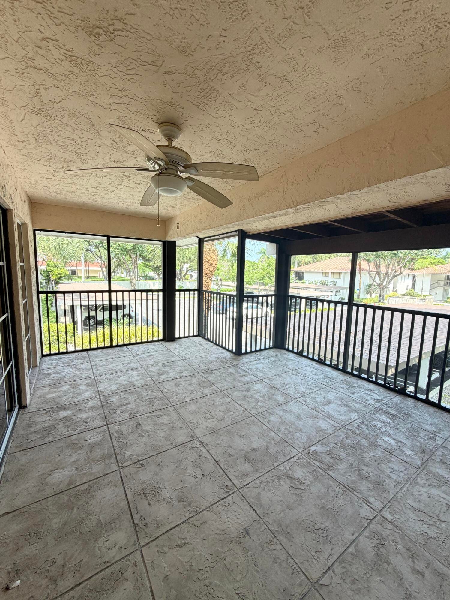 40 Pelican Pointe Drive 205, Delray Beach, FL 33483 photo 30