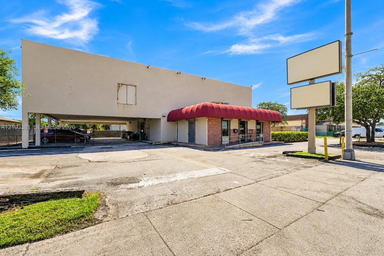 3300 W Hallandale Beach Boulevard, Hollywood, FL 33023