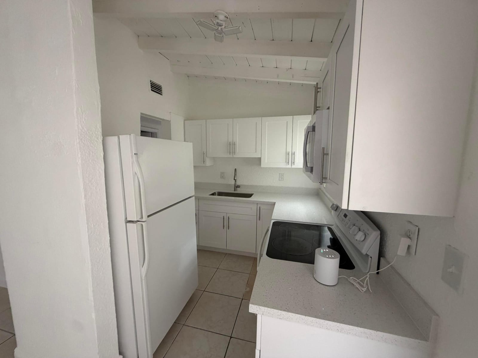 1729 NW 16th Avenue, Fort Lauderdale, FL 33311 photo 3