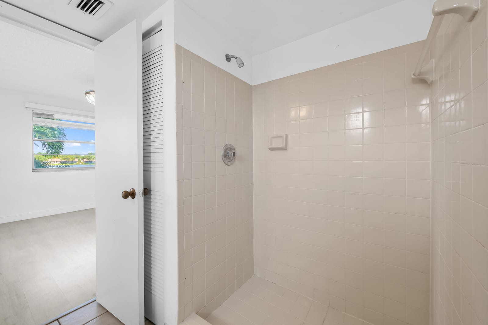 5510 LAKESIDE Drive 201, Margate, FL 33063 photo 24