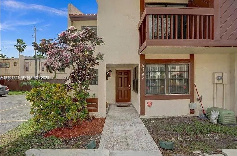 3866 SW 52nd Avenue, Hollywood, FL 33023