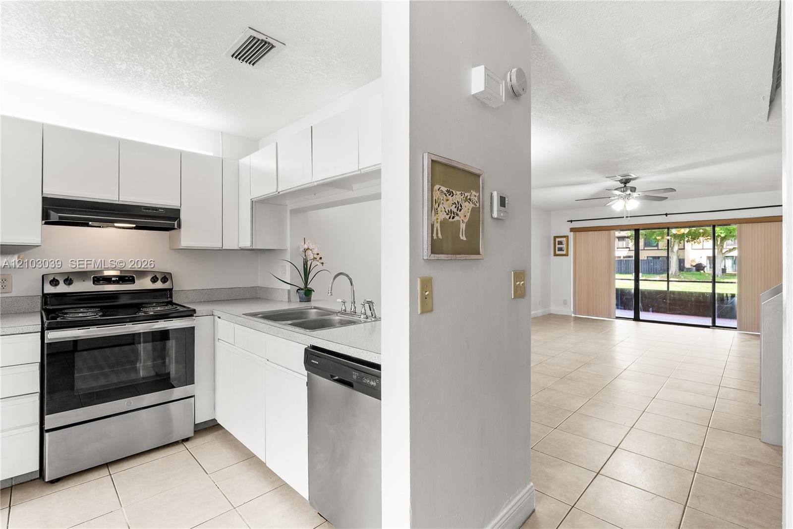 4410 NW 92nd Way — photo 5