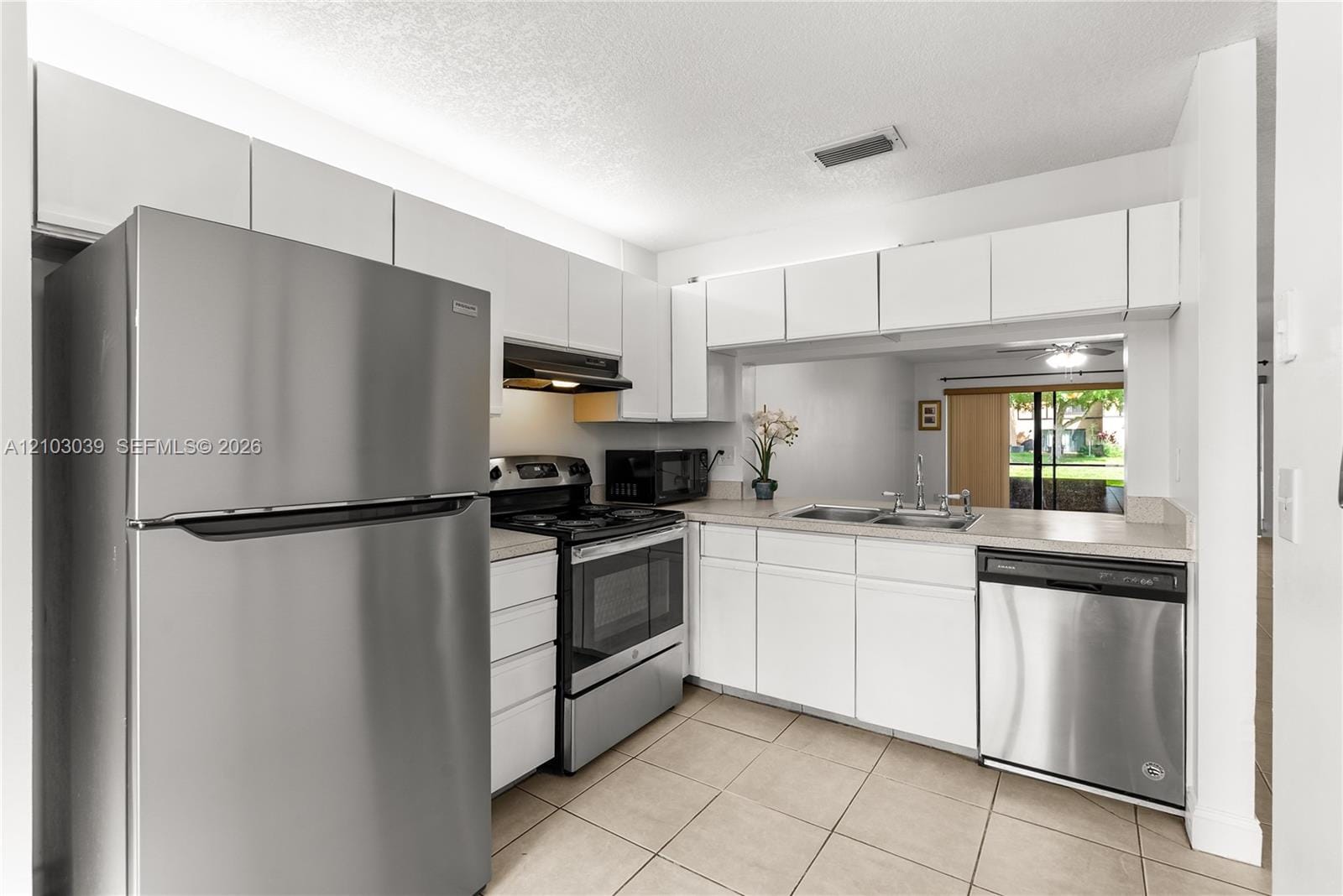 4410 NW 92nd Way — photo 7