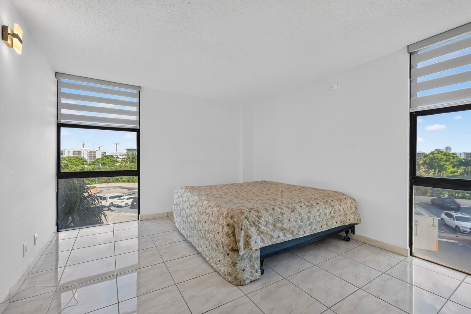 20301 W COUNTRY CLUB Drive 523 — photo 12