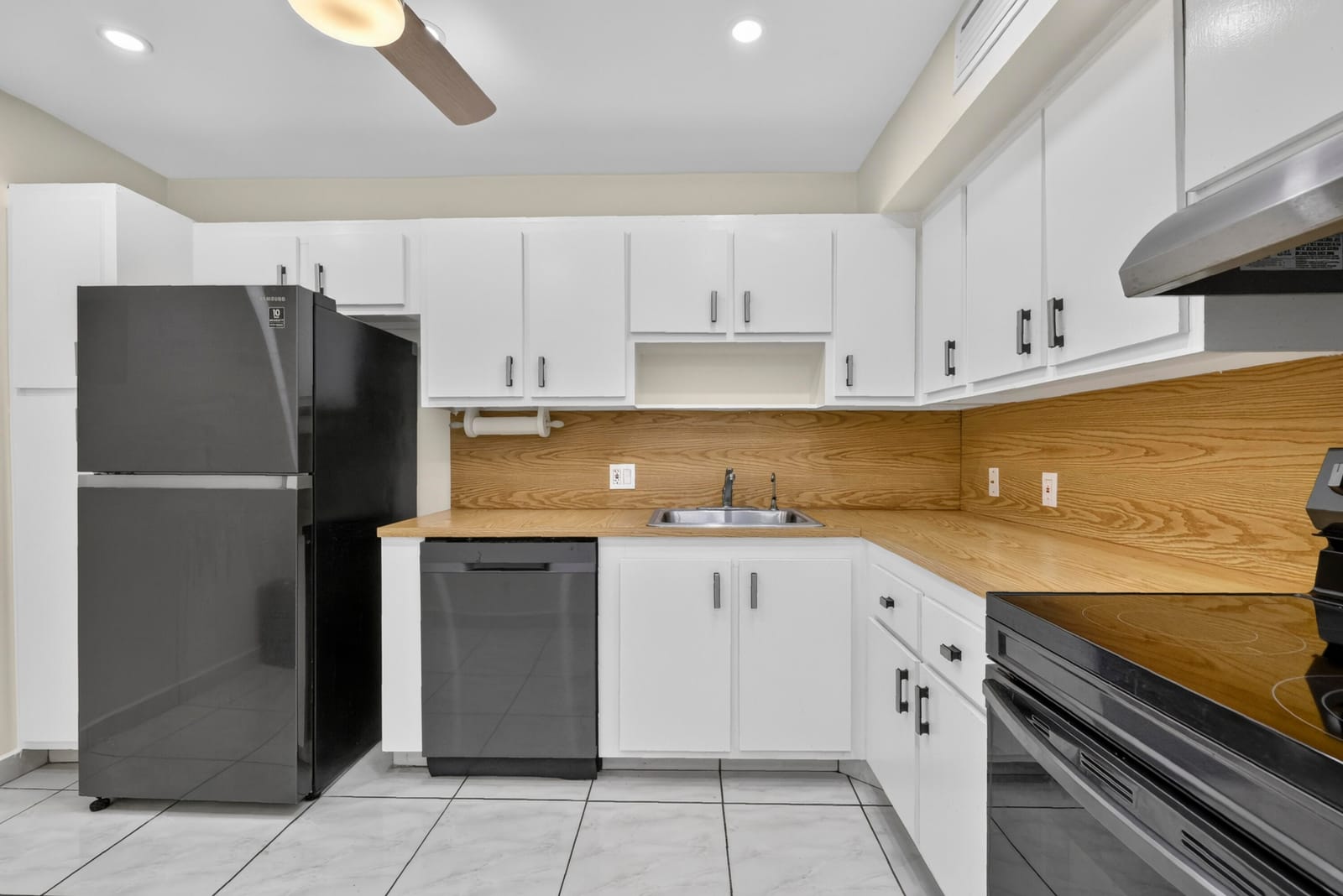 20301 W COUNTRY CLUB Drive 523, Aventura, FL 33180 photo 15