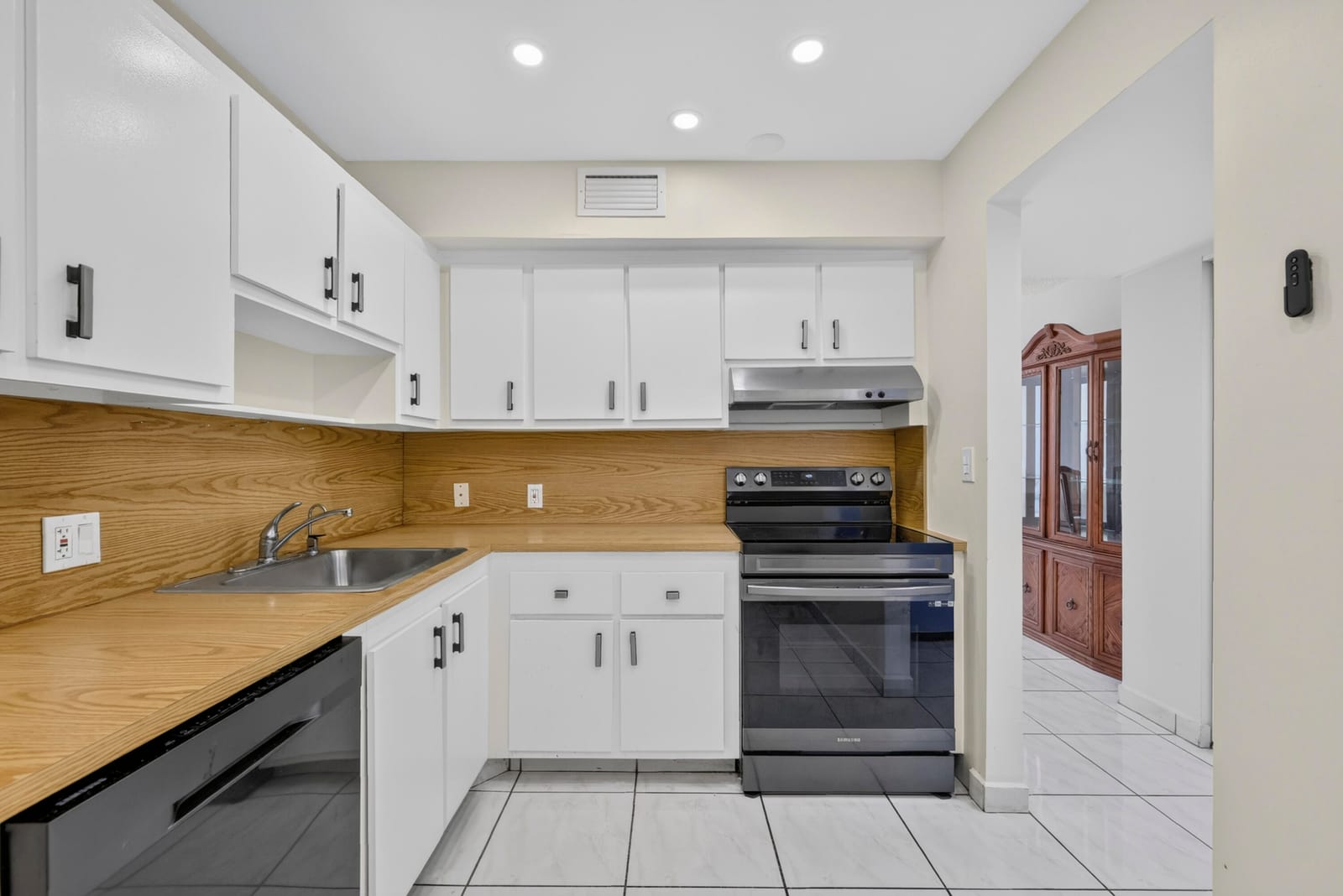 20301 W COUNTRY CLUB Drive 523, Aventura, FL 33180 photo 16