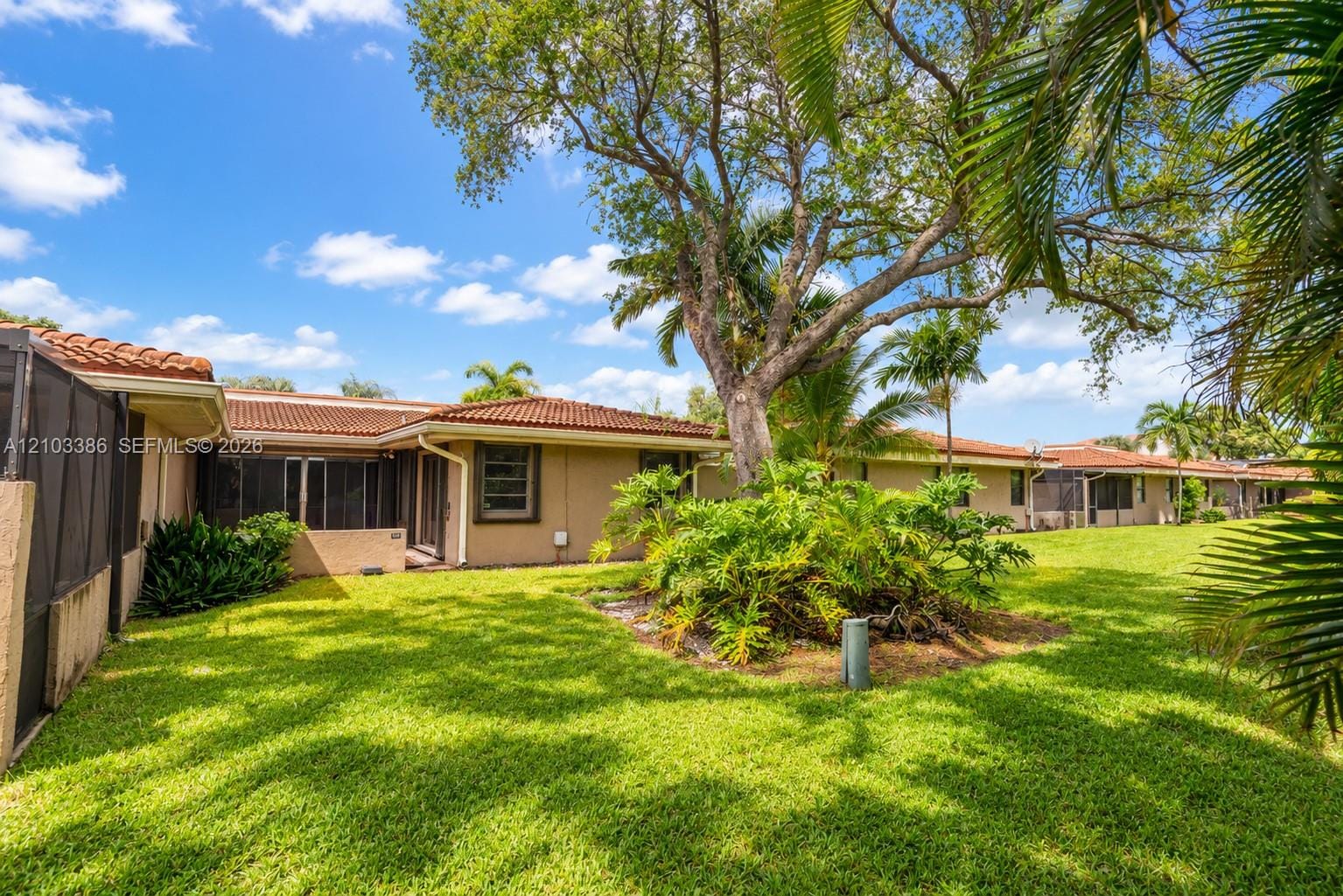 103 Tweedbrook Lane 101, Hollywood, FL 33021 photo 23