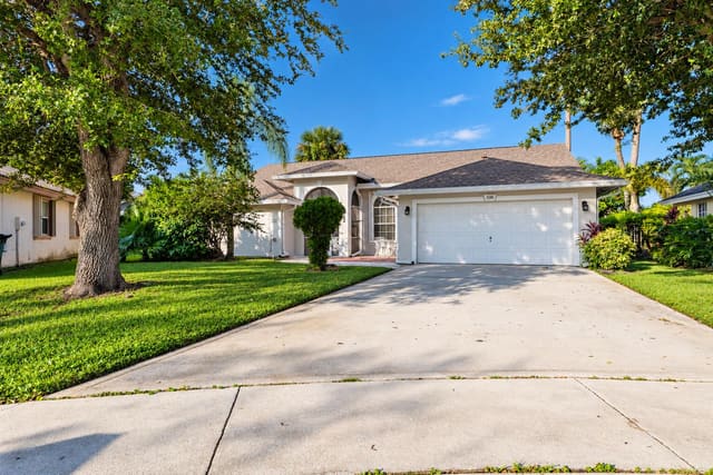 1185 Wild Cherry Lane, Wellington, FL 33414