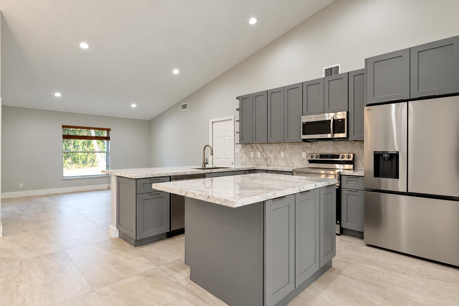 1185 Wild Cherry Lane — photo 3