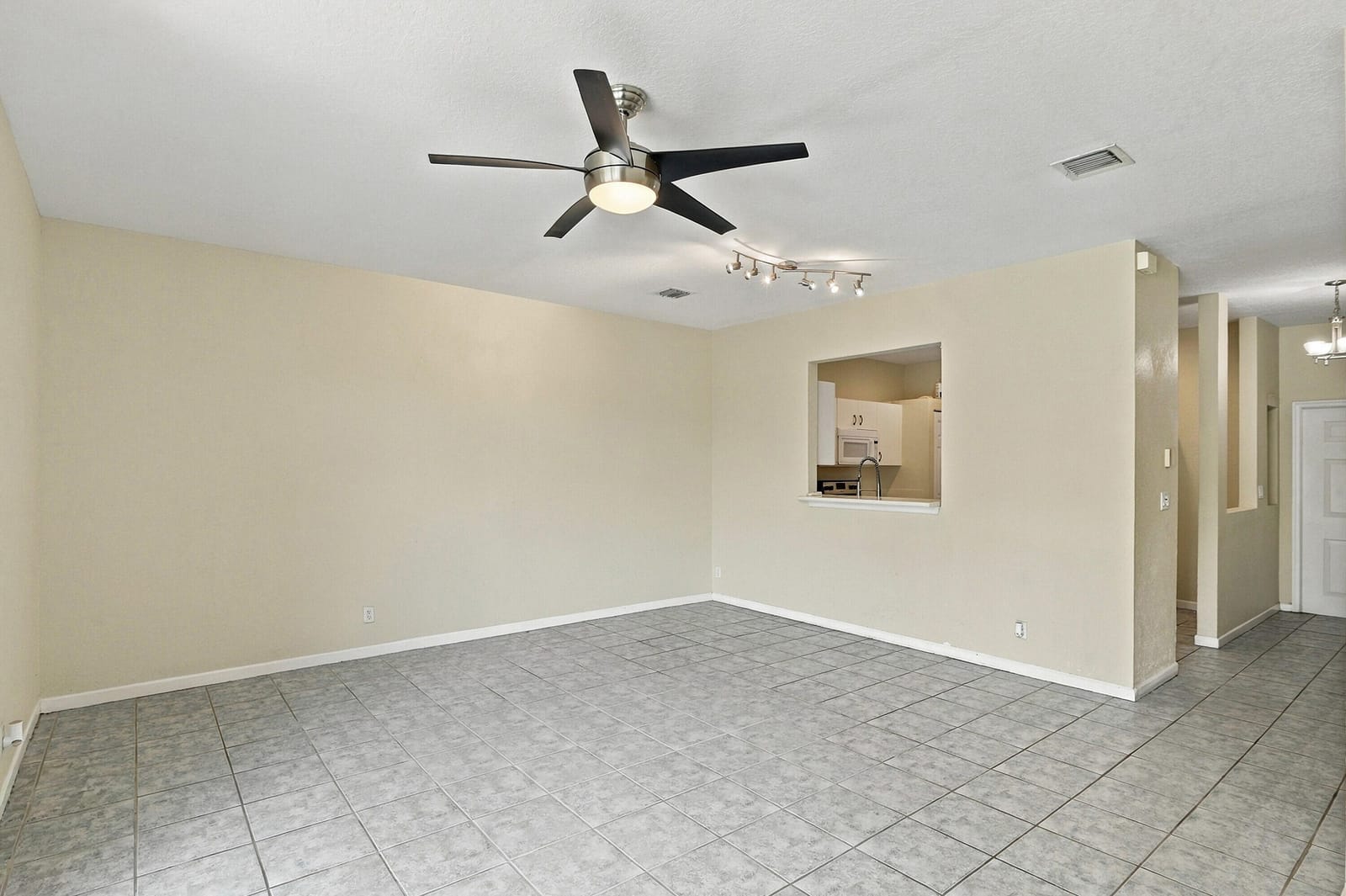 5477 NW 90th Terrace — photo 9