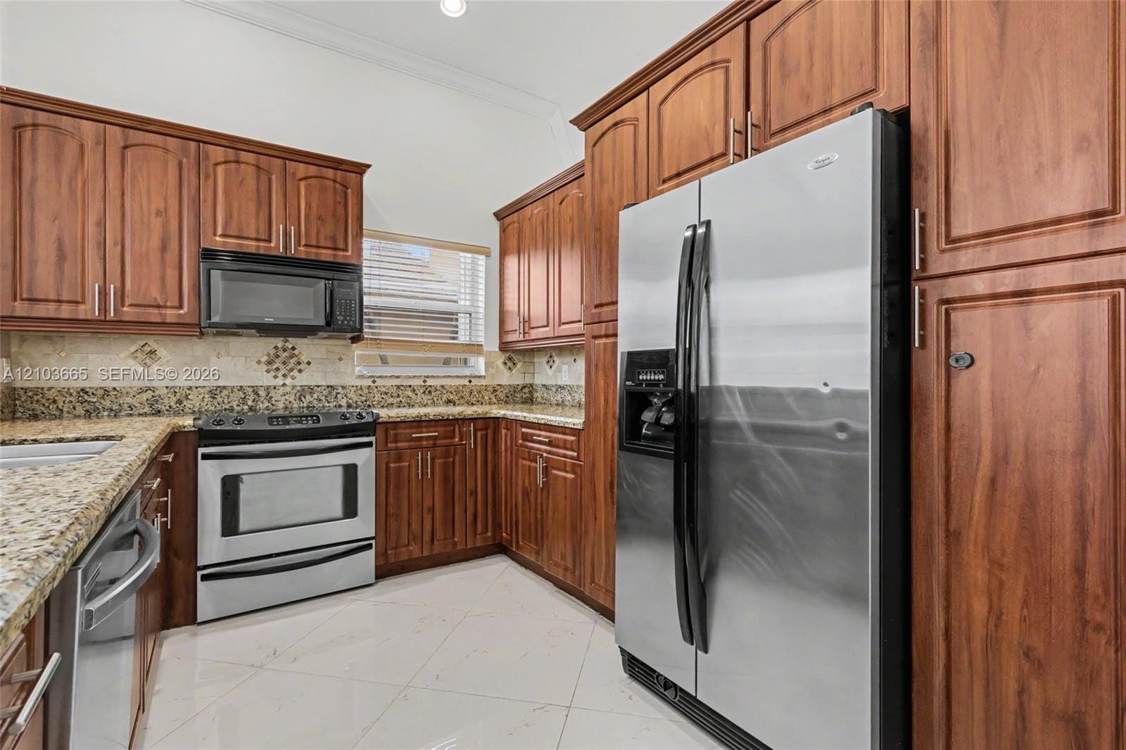 15251 Wilshire Way, Pembroke Pines, FL 33027 photo 23