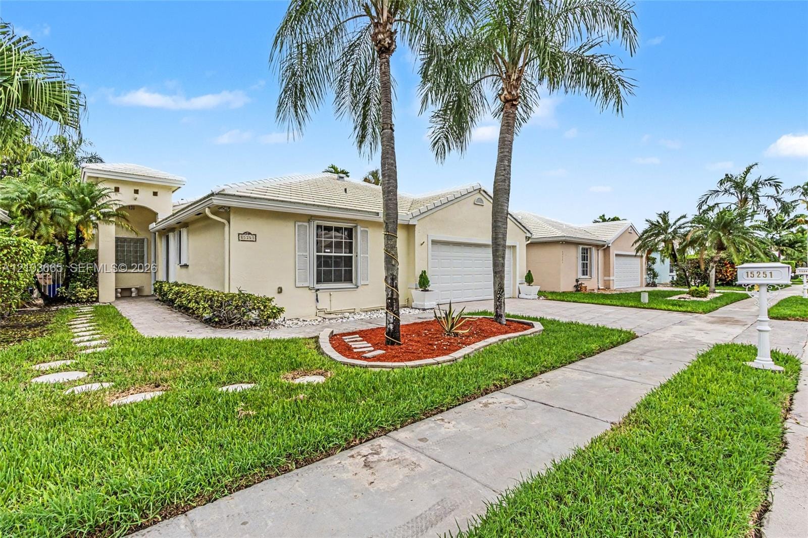 15251 Wilshire Way, Pembroke Pines, FL 33027 photo 6