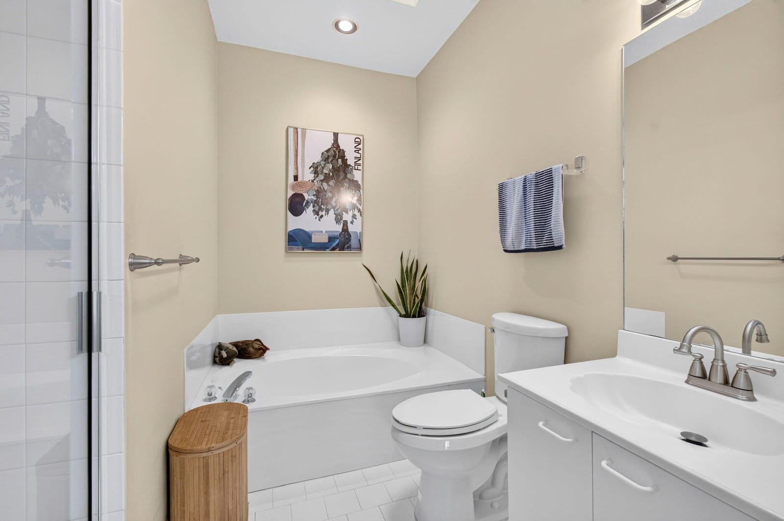 8284 WATERLINE Drive 105, Boynton Beach, FL 33472 photo 25