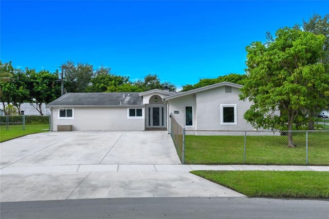 10198 SW 203rd Terrace, Cutler Bay, FL 33189