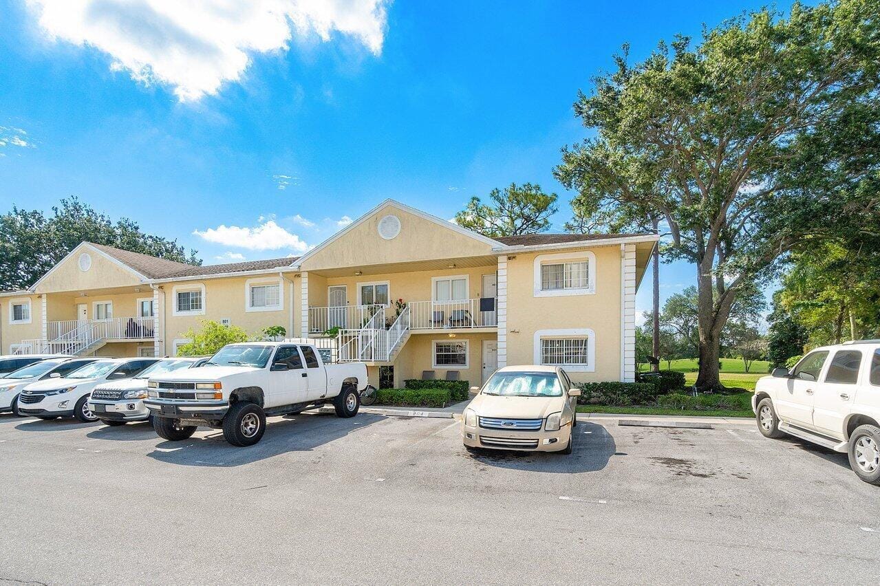 804 PALM BEACH TRACE Drive, Royal Palm Beach, FL 33411 photo 2
