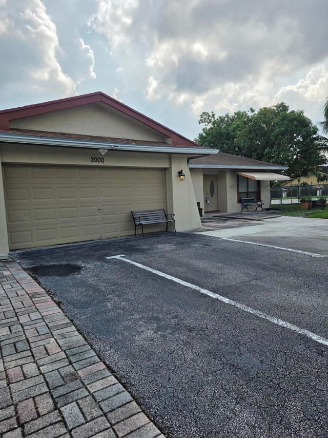 2000 NW 70TH Lane, Margate, FL 33063