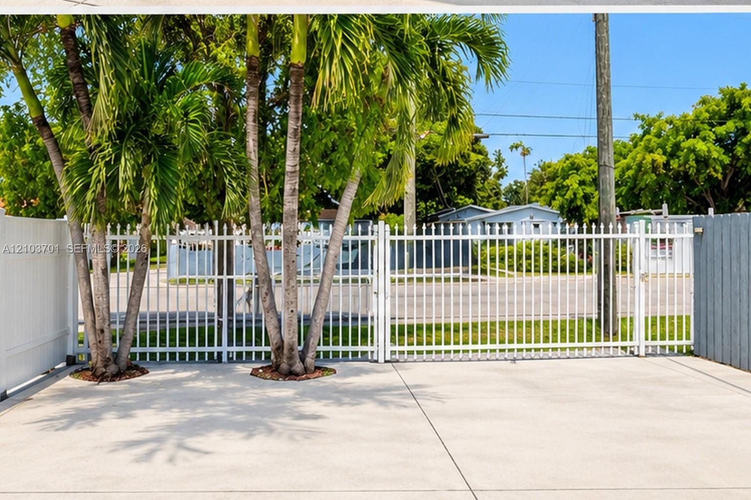 3040 NW 27th Street 3040, Miami, FL 33142 photo 2