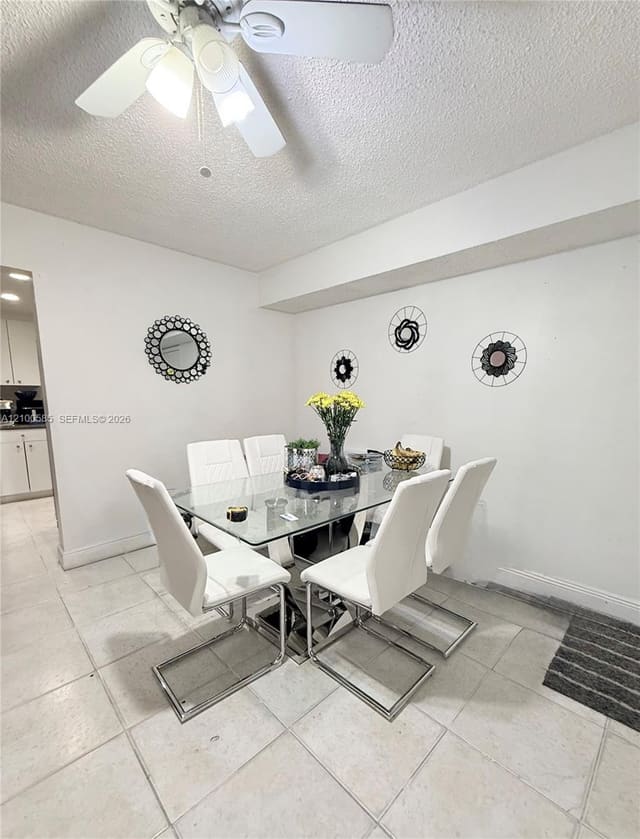 17901 NW 68th Avenue T101, Hialeah, FL 33015