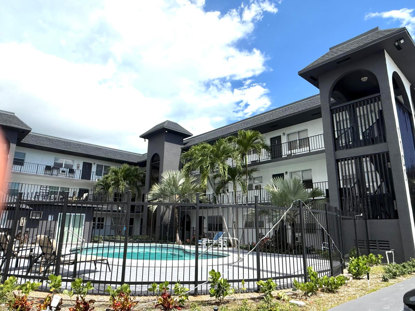1100 NE 9TH Avenue 202, Fort Lauderdale, FL 33304
