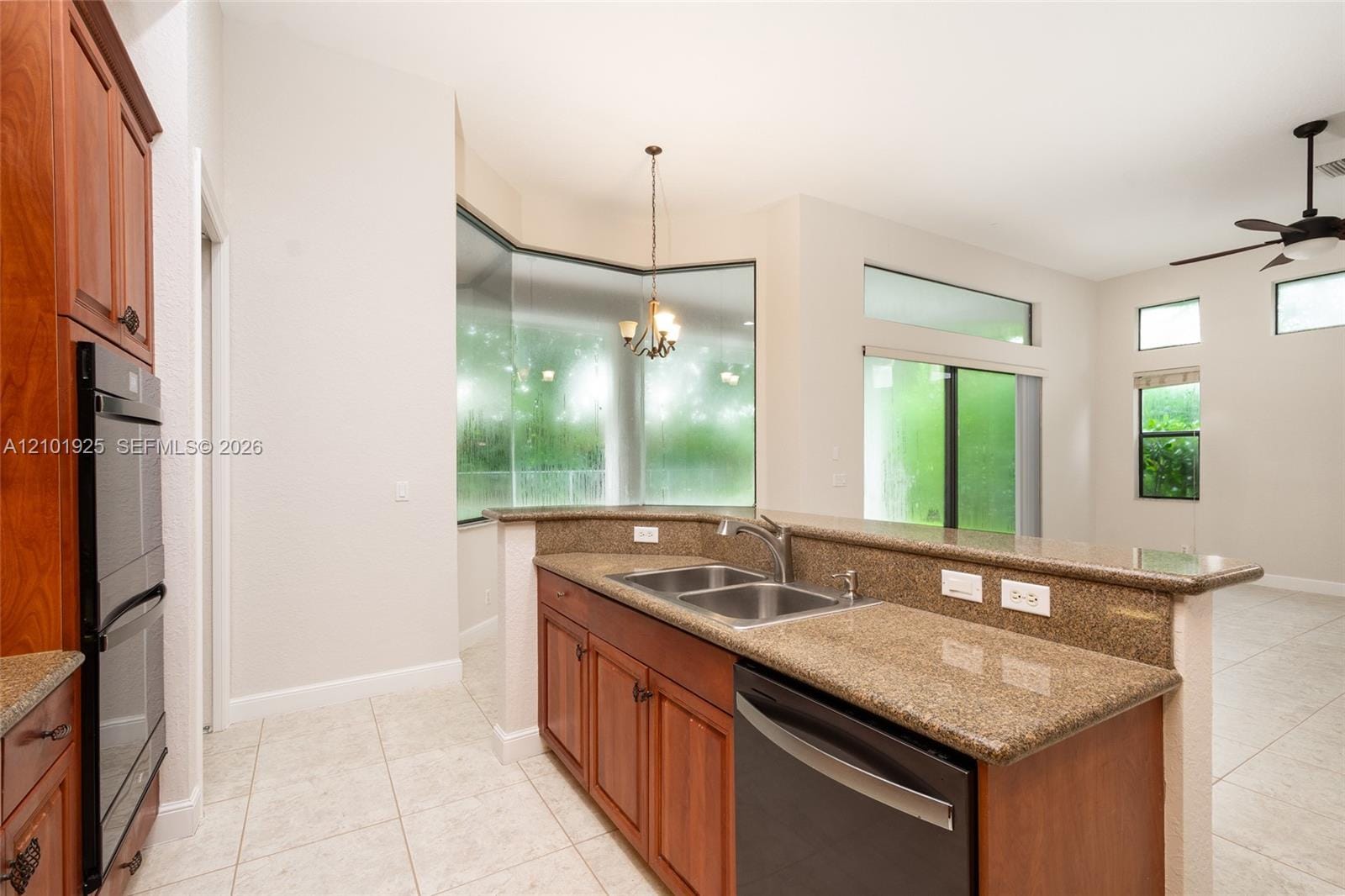 10444 Trianon Place — photo 6