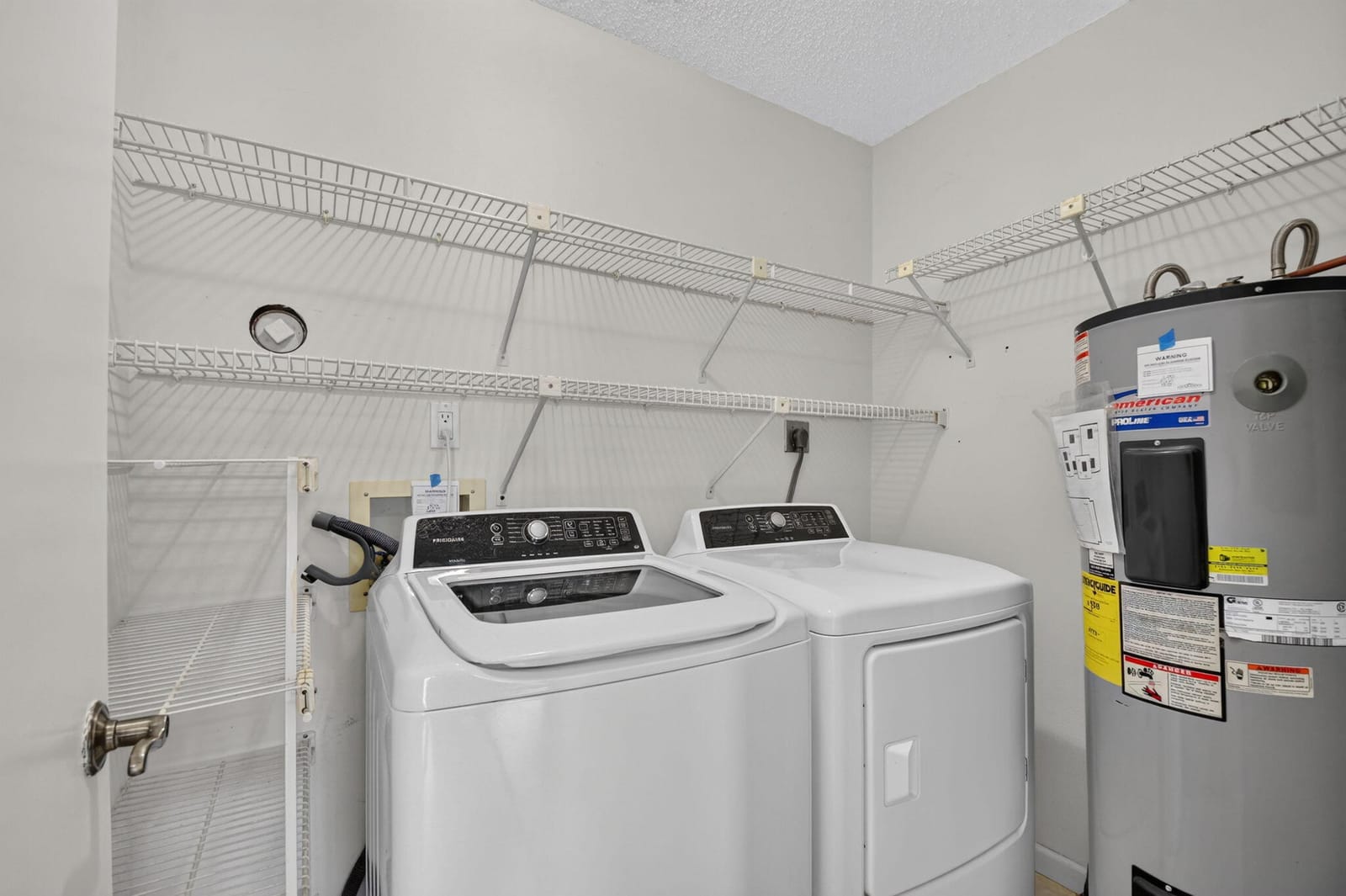 6102 WOODLAKE Boulevard — photo 12