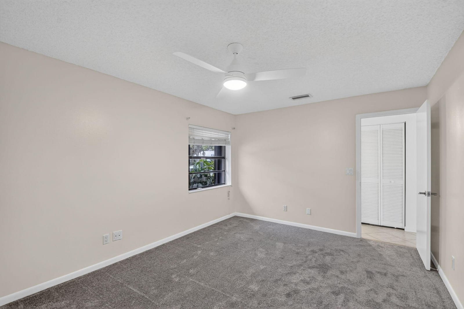 6102 WOODLAKE Boulevard, Greenacres, FL 33463 photo 19
