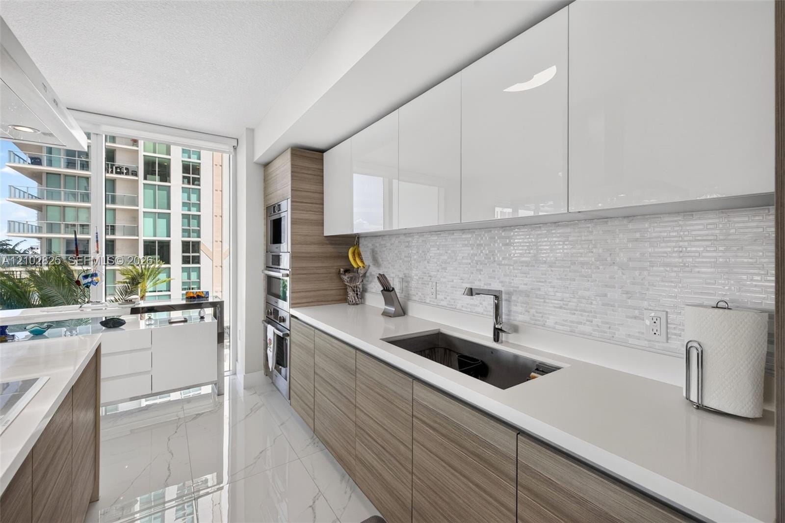 330 Sunny Isles Boulevard 5-807, Sunny Isles Beach, FL 33160 photo 16