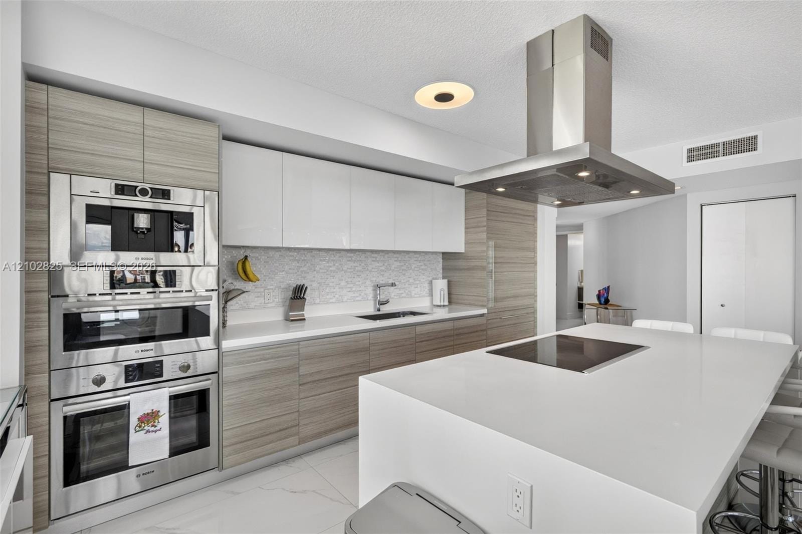 330 Sunny Isles Boulevard 5-807, Sunny Isles Beach, FL 33160 photo 17